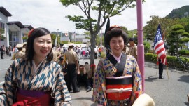 着物で二人